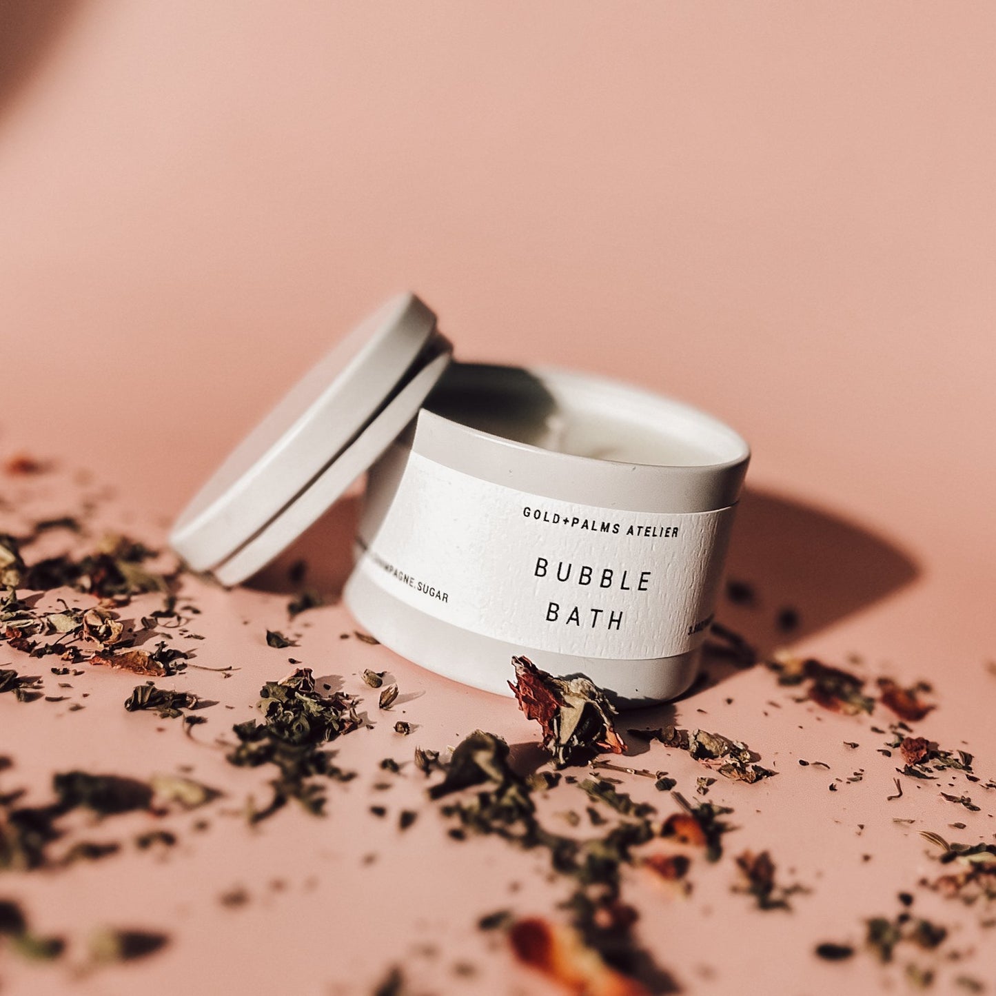 bubble bath candle in tin with dried roses